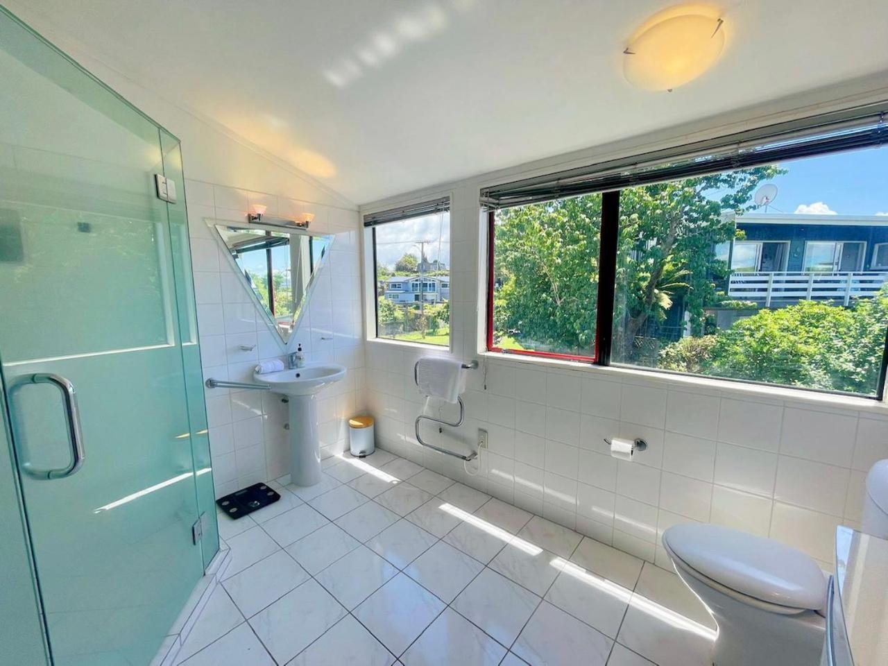 Premium Lake View Home โรโตรัว ภายนอก รูปภาพ